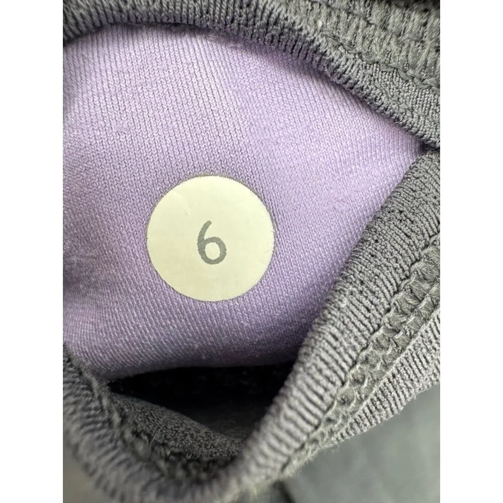 Lululemon Gray/Purple Run Zoom Crop Leggings Sz. 6 - Picture 4 of 6